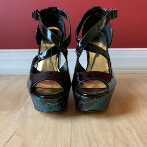 Kardashian Snake🐍 Print Wedges